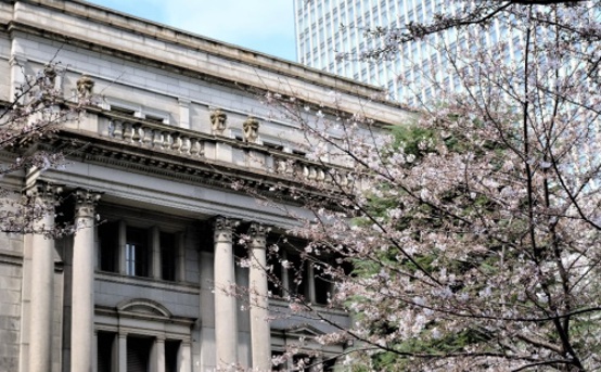 Bank Japan Finance Investment 500X500